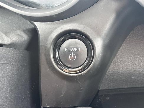 Used 2025 Toyota Sienna XSE AWD/4WD image 33