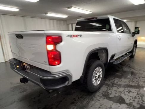 Certified 2025 Chevrolet Silverado 2500 LT w/ Convenience Package AWD/4WD image 8