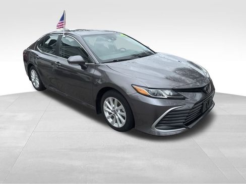 Used 2024 Toyota Camry LE image 23