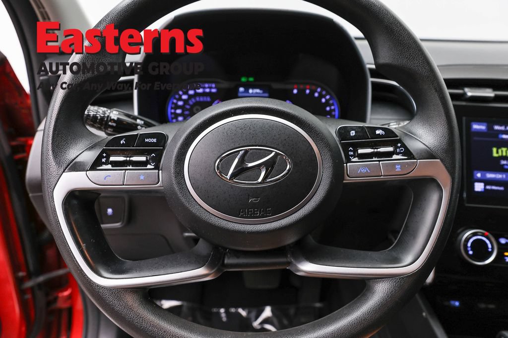 Used 2022 Hyundai Tucson SEL w/ Cargo Package AWD/4WD image 11