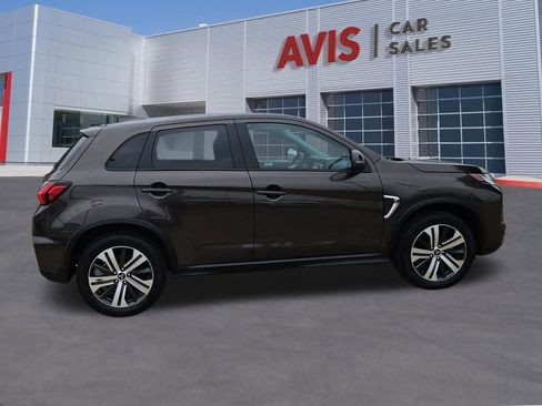 Used 2025 Mitsubishi Outlander Sport SE AWD/4WD image 7