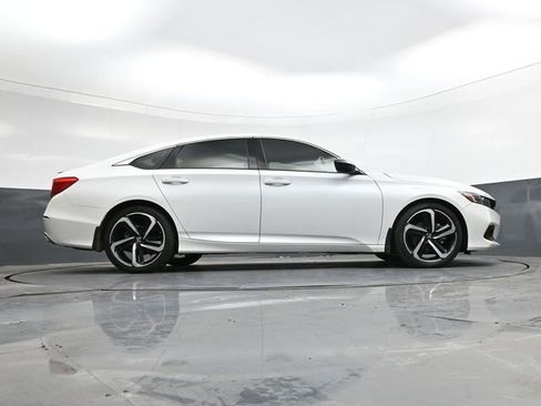 Used 2022 Honda Accord Sport image 29