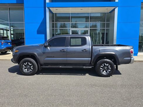 Used 2023 Toyota Tacoma TRD Off-Road AWD/4WD image 2