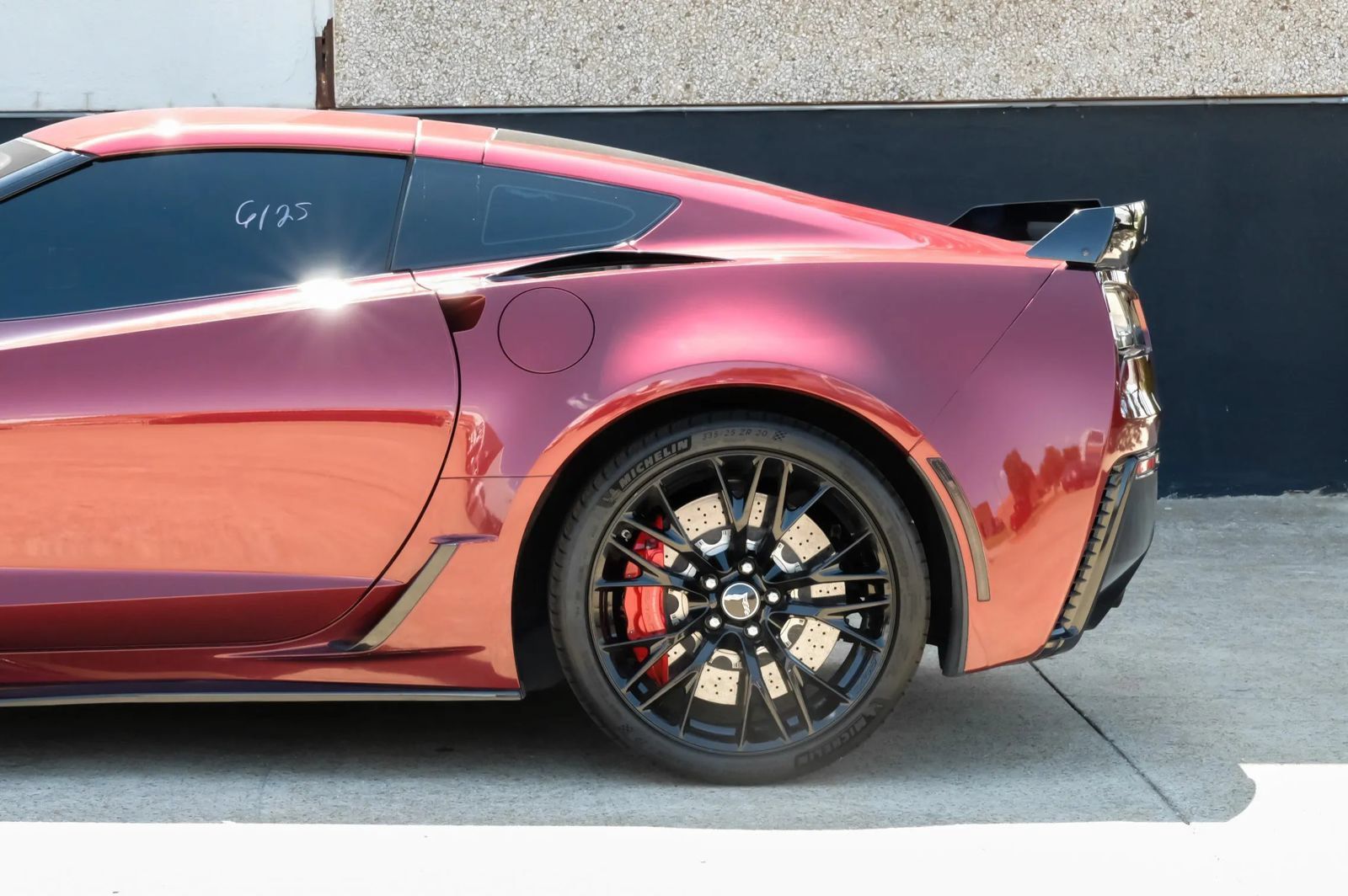 Used 2016 Chevrolet Corvette Z06 w/ 3LZ Preferred Equipment Group RWD image 16