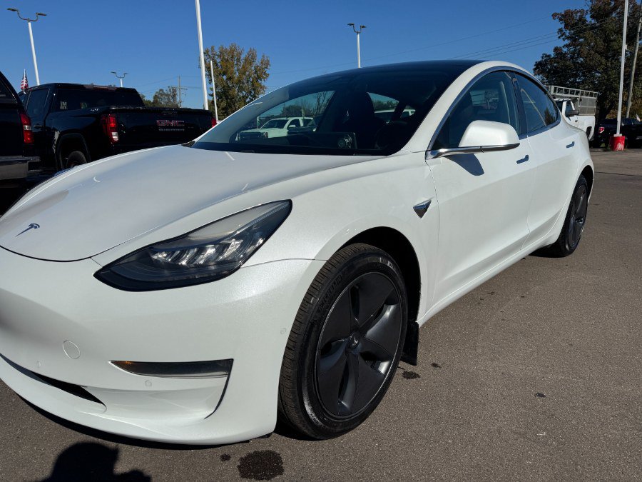 Used 2019 Tesla Model 3 Mid Range RWD image 9