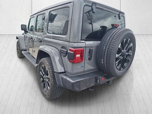 Used 2021 Jeep Wrangler Unlimited Sahara w/ Safety Group AWD/4WD image 3