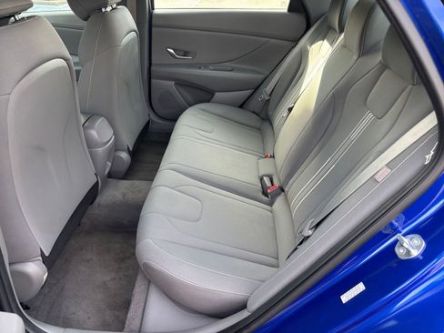 Used 2024 Hyundai Elantra SEL image 22