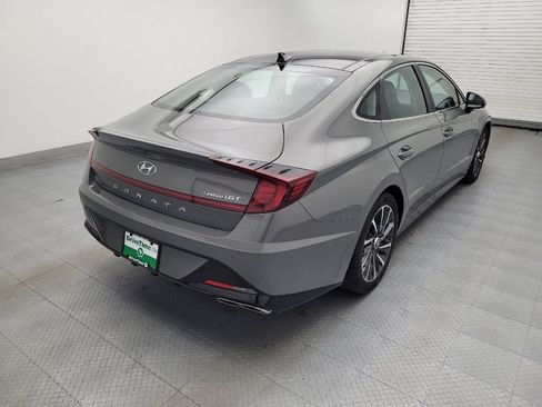 Used 2022 Hyundai Sonata Limited w/ Preferred Accessory Package FWD image 9