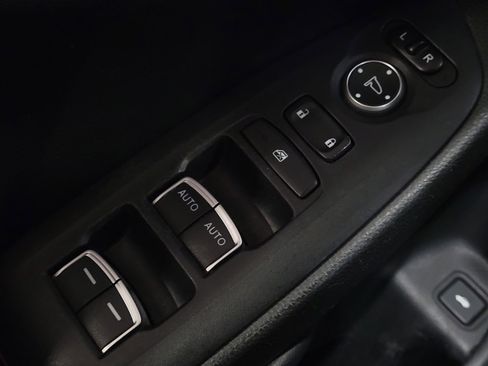 Used 2018 Honda Accord LX image 27