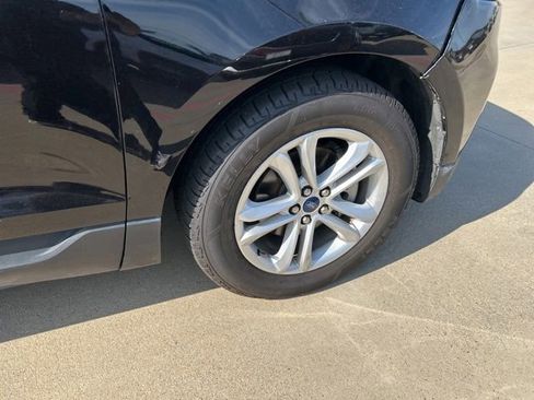 Used 2020 Ford Edge SEL w/ Convenience Package FWD image 18