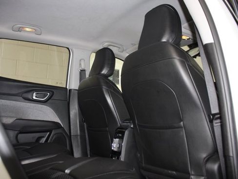 Used 2022 Jeep Compass Latitude image 6