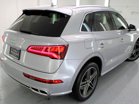 Used 2020 Audi SQ5 Premium Plus w/ Premium Plus Package image 30