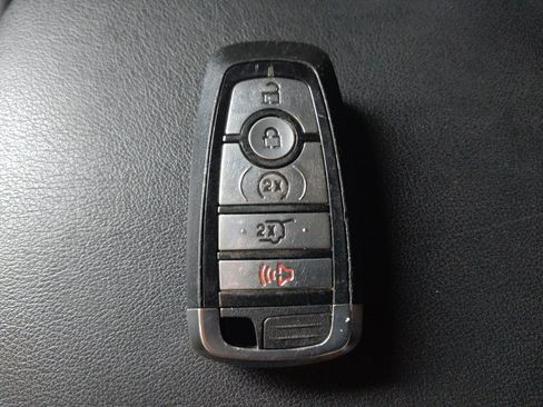 Used 2021 Ford Edge SEL w/ Convenience Package FWD image 32