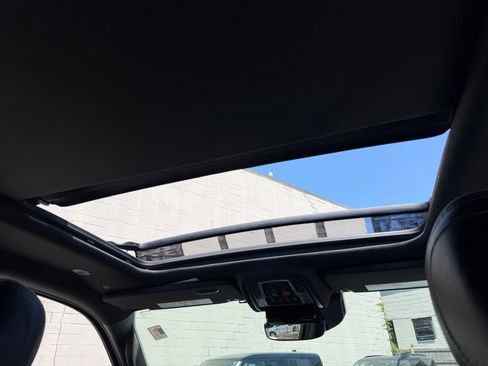 Used 2022 RAM 1500 Limited AWD/4WD image 17