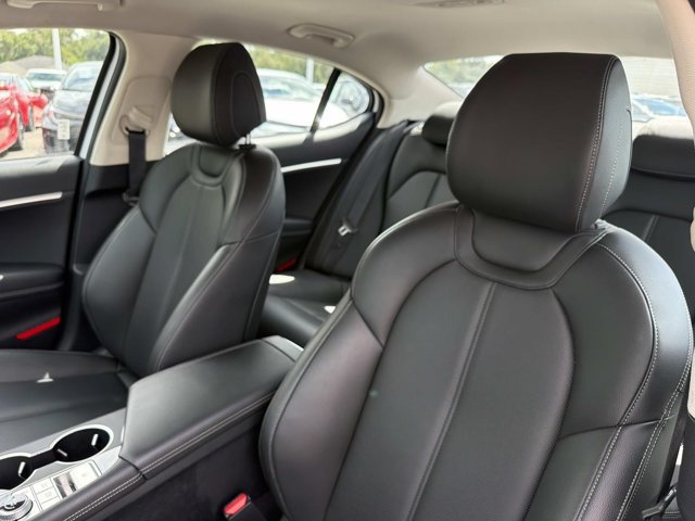 Used 2026 Genesis G70 2.5T RWD image 11