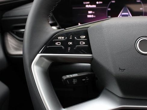 Used 2025 Audi Q5 Prestige image 13