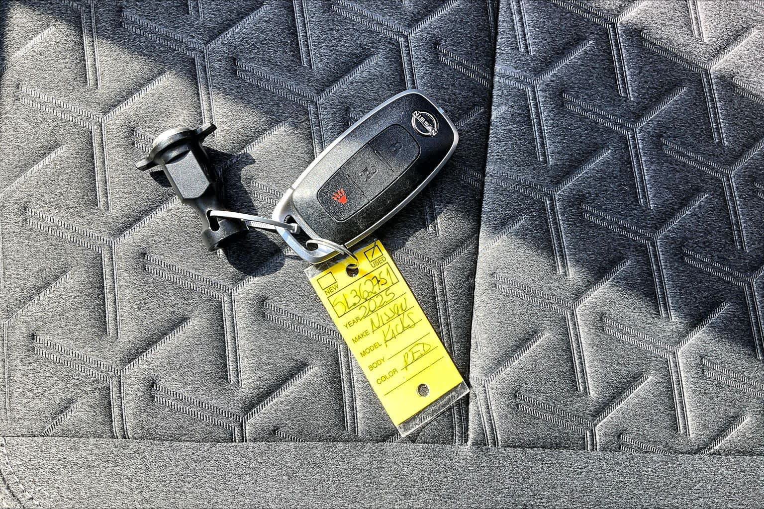 Certified 2025 Nissan Kicks SV FWD image 14