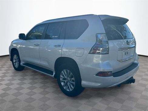 Used 2023 Lexus GX 460 Premium image 8