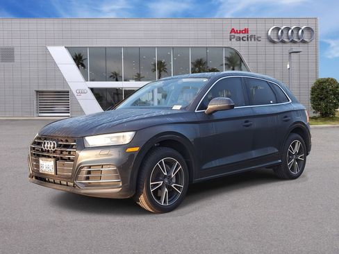 Used 2020 Audi Q5 e Premium w/ Convenience Package image 1