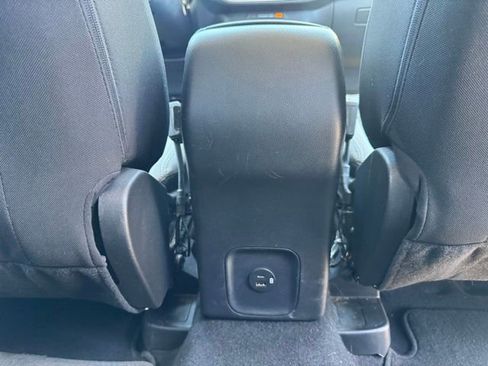 Used 2021 Ford Escape SE AWD/4WD image 17