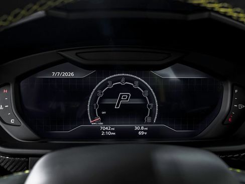 Used 2024 Lamborghini Urus Performante AWD/4WD image 14