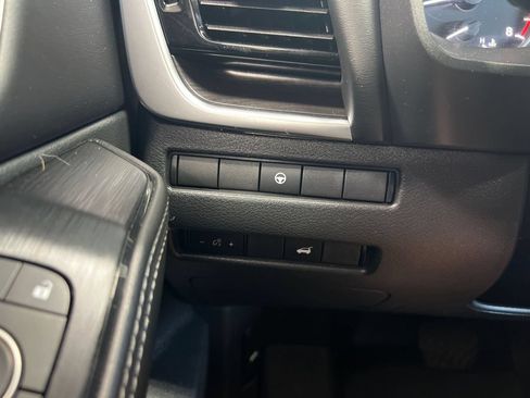 Used 2021 Nissan Rogue SL AWD/4WD image 22