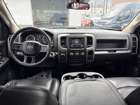 Used 2017 RAM 1500 Express w/ Express Value Package AWD/4WD image 16