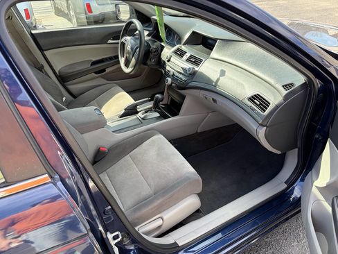 Used 2010 Honda Accord LX-P image 11