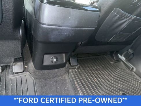 Used 2022 Kia Telluride EX w/ EX Premium Package image 25