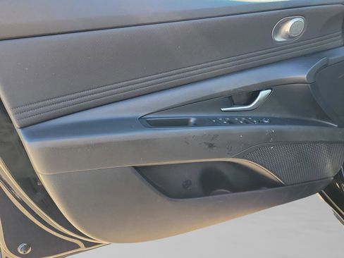 Certified 2023 Hyundai Elantra SEL w/ Convenience Package image 27