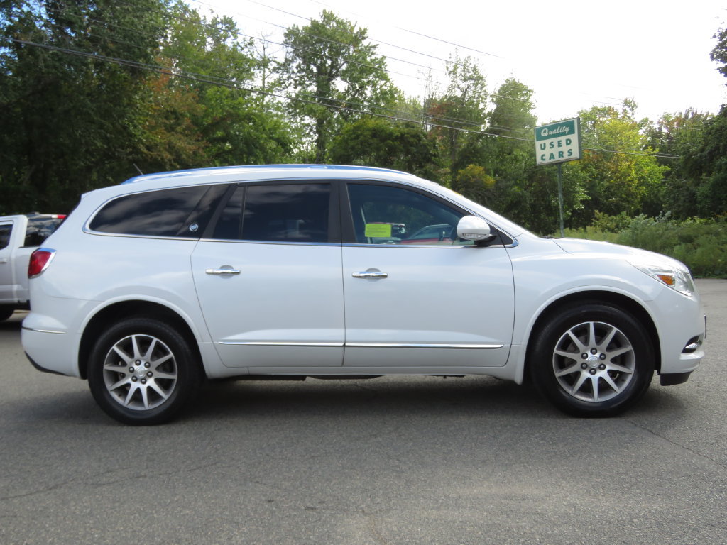 Used 2017 Buick Enclave Leather w/ Trailering Package AWD/4WD image 4