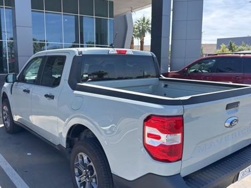 Used 2023 Ford Maverick XLT FWD image 2