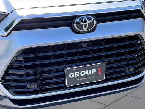 Used 2024 Toyota Grand Highlander AWD image 30