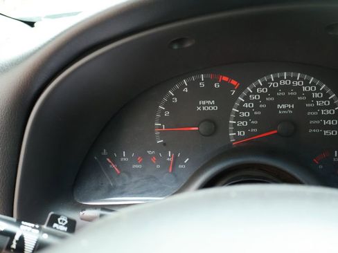 Used 2002 Chevrolet Camaro Z28 w/ Sport Appearance Pkg RWD image 13