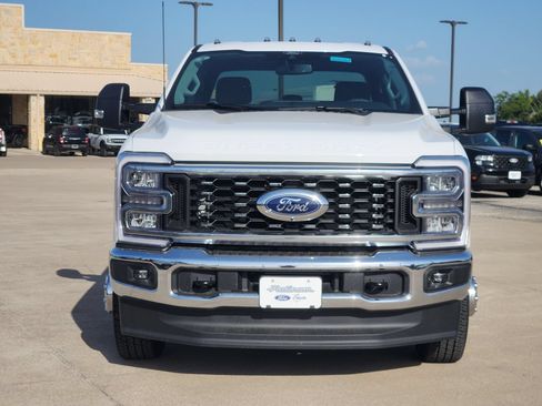 New 2026 Ford F350 XLT w/ XLT Premium Package AWD/4WD image 6