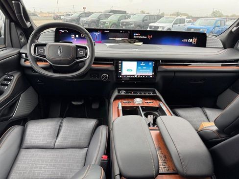 New 2025 Lincoln Navigator L Black Label image 14