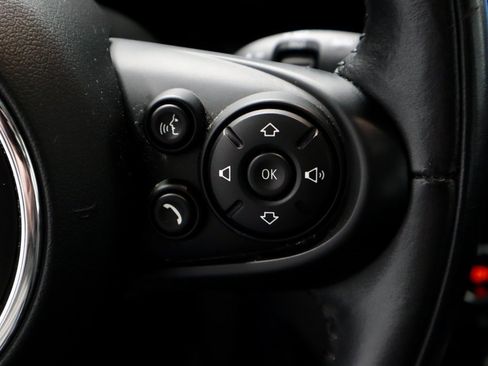 Used 2019 MINI Cooper 4-Door Hardtop w/ Signature Upholstery Package image 32