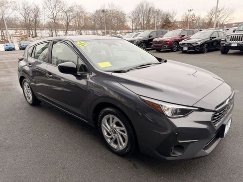 Certified 2025 Subaru Impreza 2.0i image 7