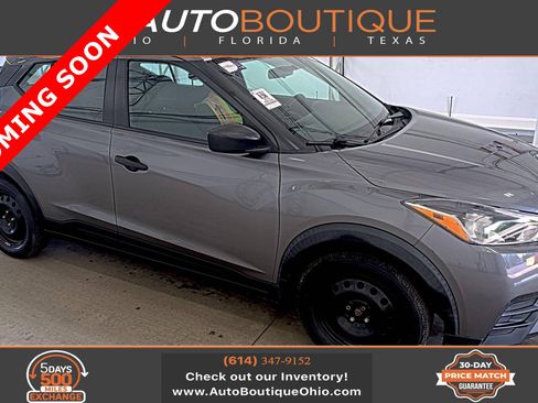 Used 2019 Nissan Kicks S FWD image 1