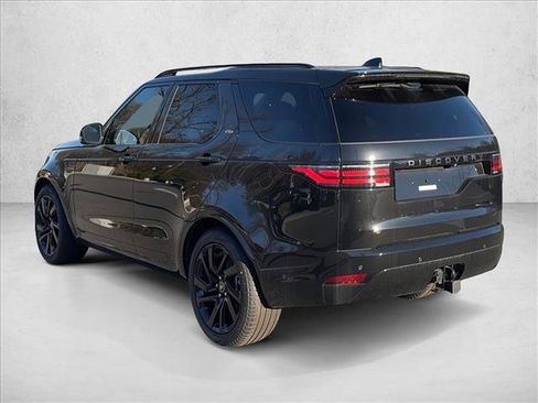 New 2025 Land Rover Discovery Dynamic SE image 7