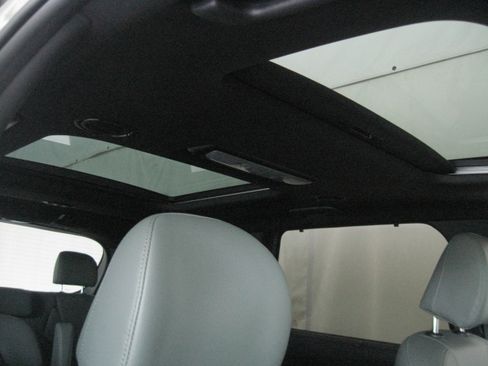 Used 2024 Kia Telluride SX X-Line image 3