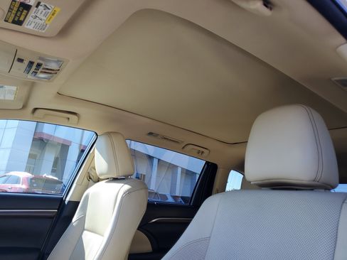 Used 2016 Toyota Highlander Limited Platinum image 20