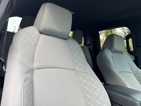 New 2025 Toyota Tacoma SR5 image 18