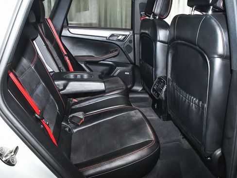 Used 2018 Porsche Macan GTS image 48