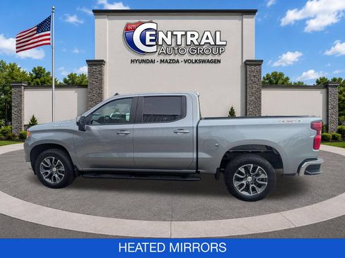 Used 2023 Chevrolet Silverado 1500 LT AWD/4WD image 5