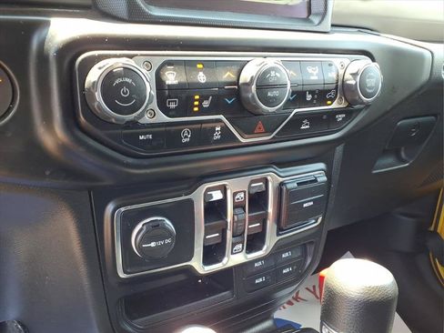 Used 2021 Jeep Wrangler Unlimited Sport AWD/4WD image 6