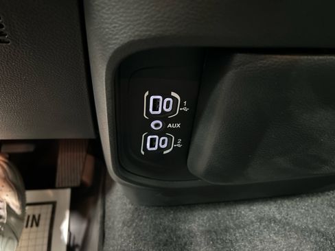 New 2026 RAM 1500 Classic Warlock AWD/4WD image 31