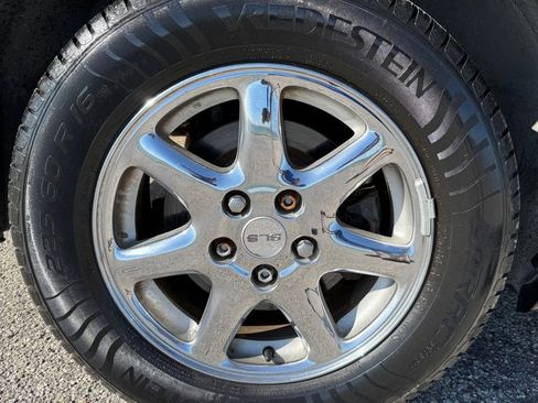 Used 2004 Cadillac Seville SLS w/ Preferred Equipment Group image 22