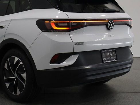Used 2022 Volkswagen ID.4 Pro image 10