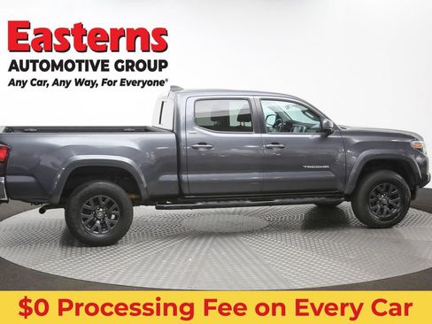 Used 2020 Toyota Tacoma SR5 AWD/4WD image 44